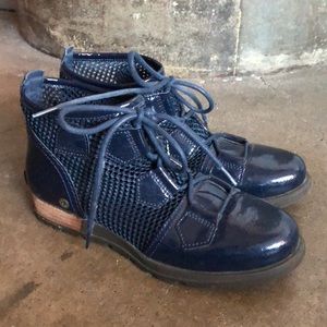 Sorel Blue Mesh Booties